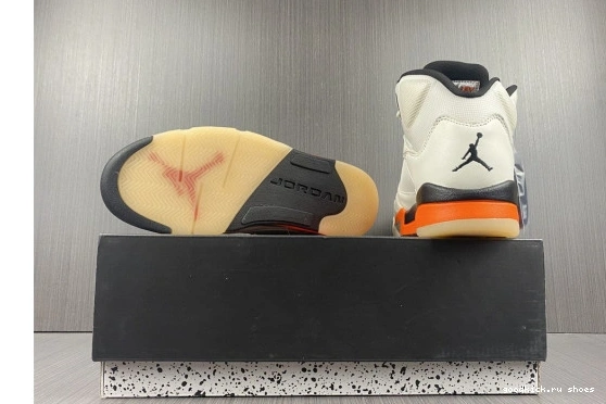 Jordan Air Orange Retro 5 DC1060-100 Total DC1060-100 0318